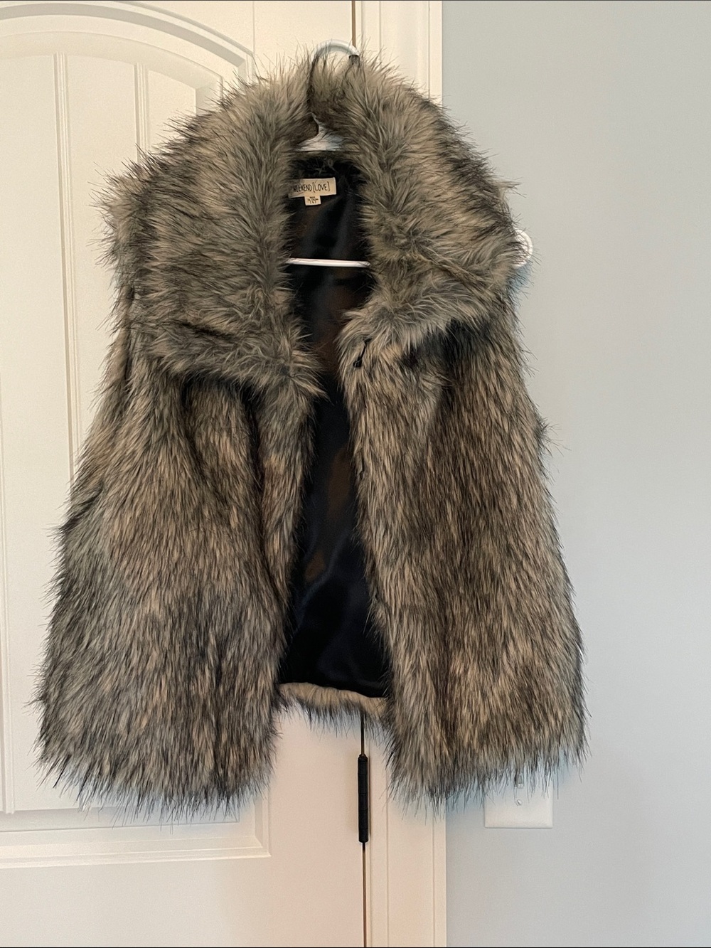 Faux Fur Vest in Grey-Taupe